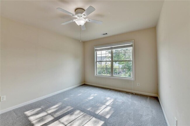 Building Photo - 1205 Apple Blossom Dr