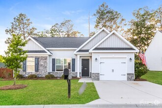 Building Photo - 474 Finch Ln