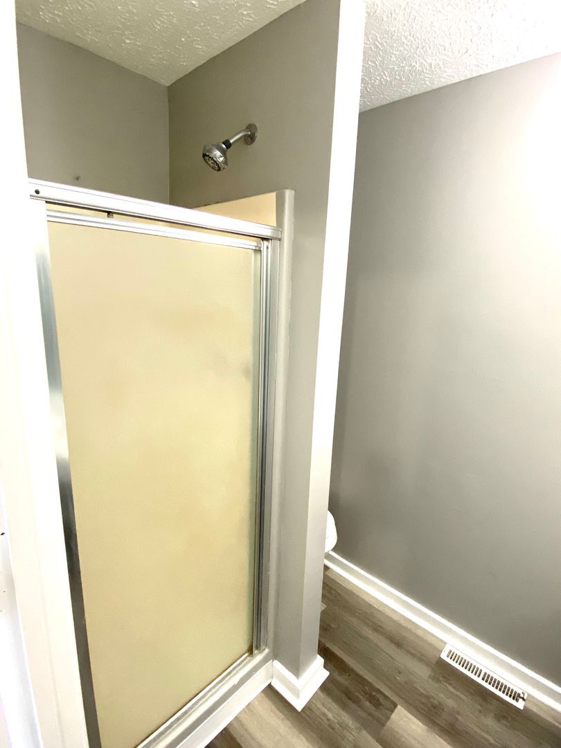 Building Photo - 110 1/2 Lee Street