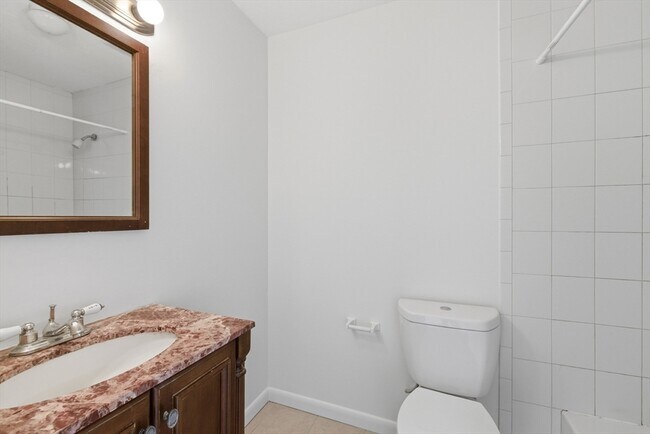 Building Photo - 26 Beacon St