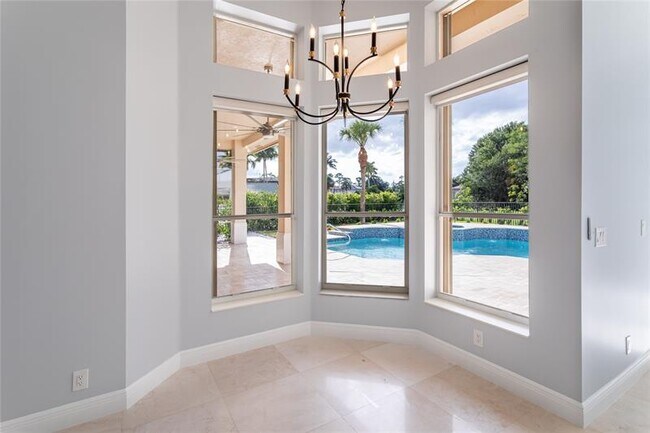 Building Photo - 15683 Cypress Park Dr