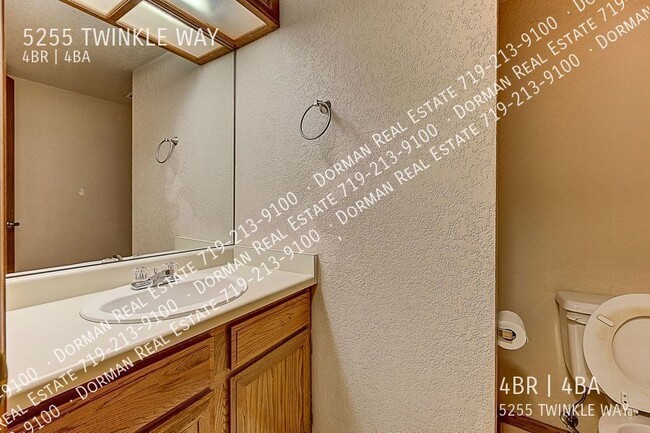 Building Photo - 5255 Twinkle Way