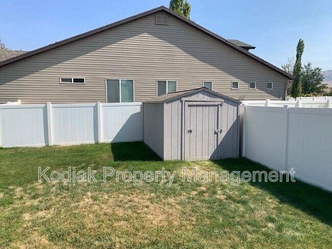 Building Photo - 312 Greenwich Dr