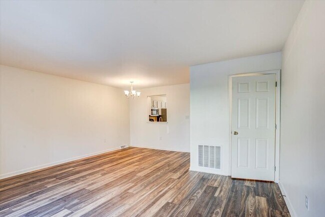 Building Photo - 1853 Bradfield Dr