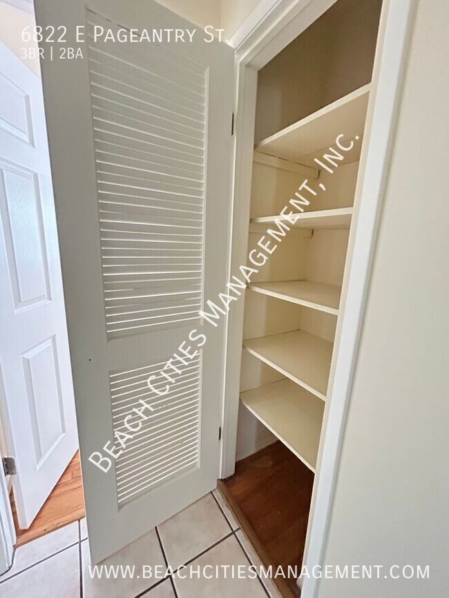 Building Photo - 6822 E Pageantry St