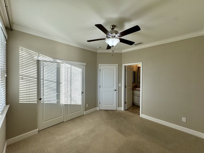 Building Photo - Beautiful Home in Lincoln! - 27 E Street