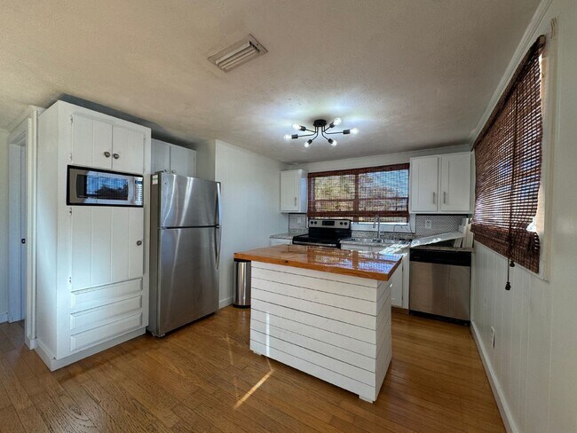 Building Photo - "Charming 2-Bedroom Duplex Oasis on Christmas Tree Lane – Your Perfect Panama City Beach Retreat!"