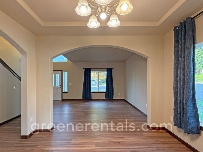 Building Photo - 4BR 2.5BA Home on Tumwater Hill