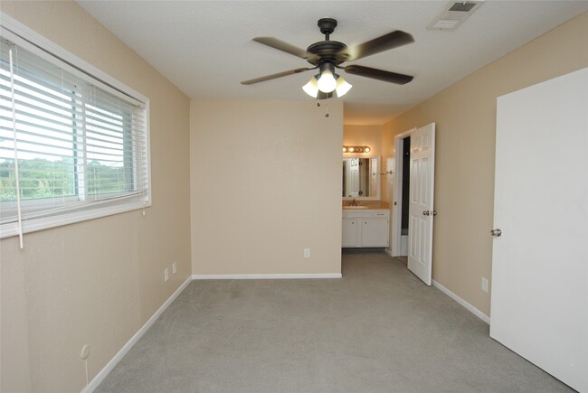 Building Photo - 7853 Fuqua St