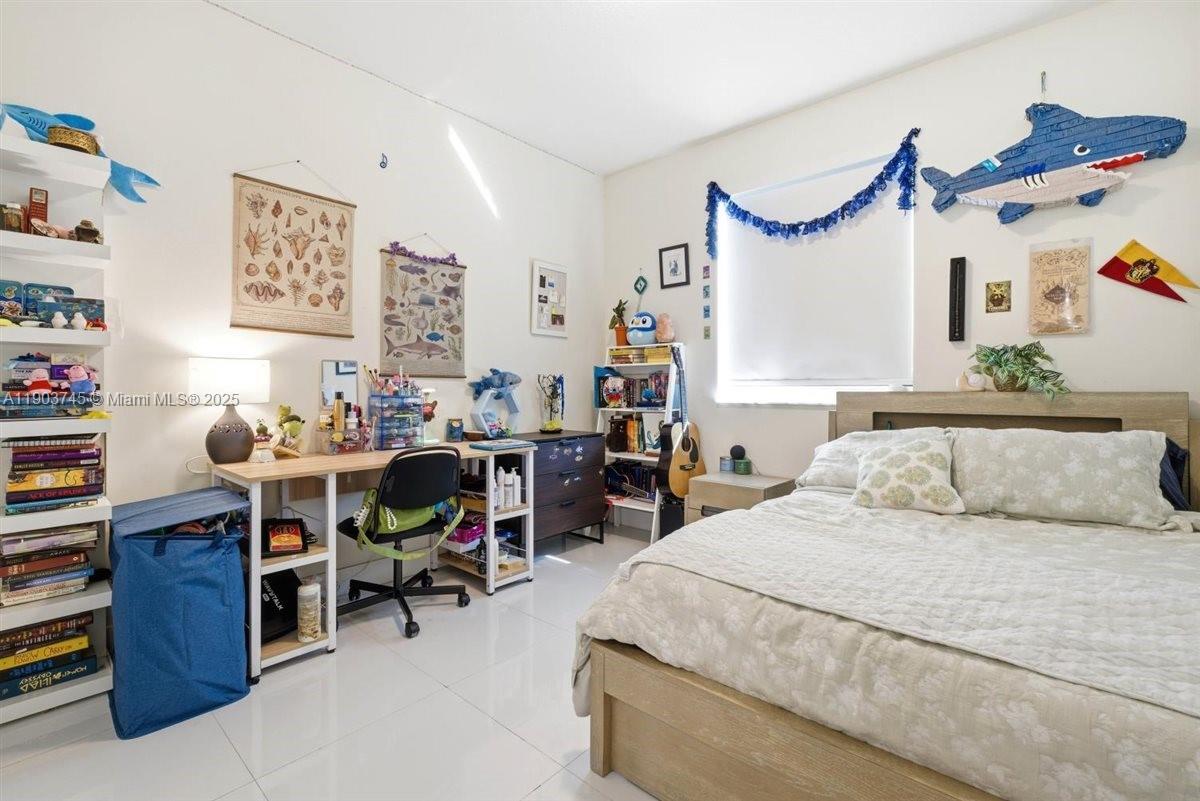 Building Photo - 6611 NW 102nd Path