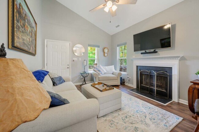 Building Photo - Updated High Gate Park Bungalow Just Short 5 Minute Walk to Downtown Wake Forest