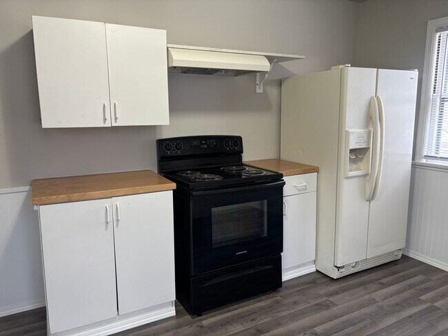 Building Photo - 4825 N 40th St