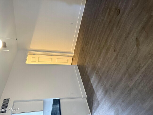 Building Photo - 18202 N Cave Creek Rd