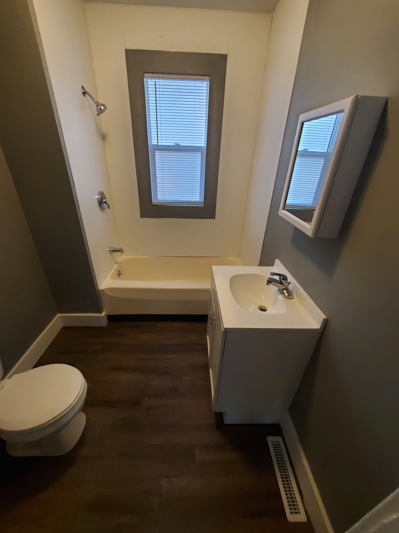 Building Photo - 2642 Riordan St