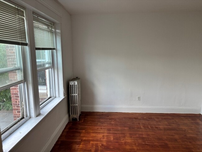 Building Photo - 117 Summer St