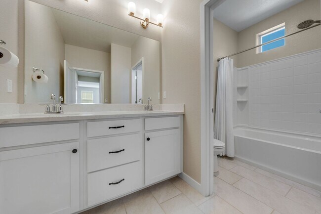 Building Photo - Modern 4BR Sacramento Home with Exclusive Clubhouse!