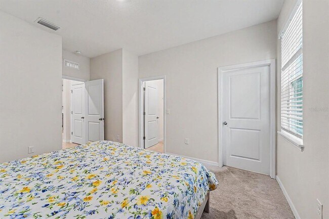 Building Photo - 3221 Living Coral Dr