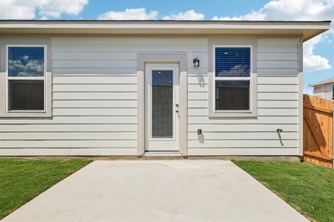 Building Photo - 125 Cutleaf