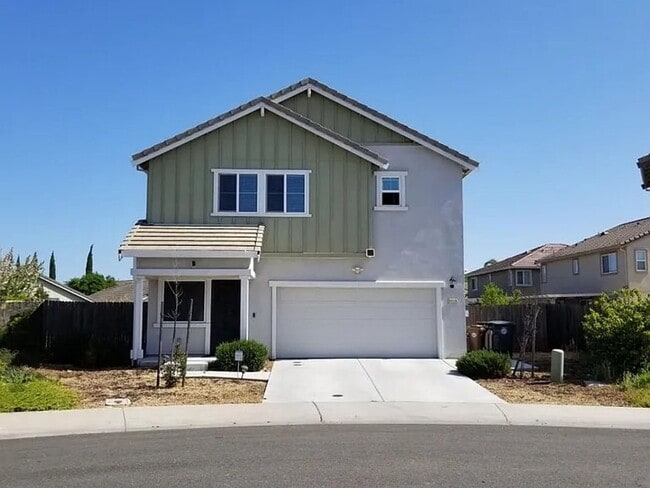 Primary Photo - Nice home with a huge back yard