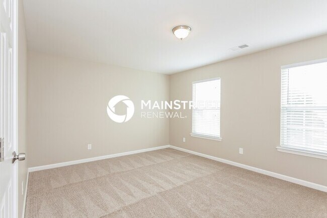 Building Photo - 4 Bedroom Pet-Friendly Home in Mount Holly...