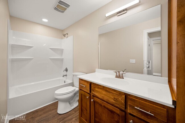 Building Photo - 3801 Halsey St