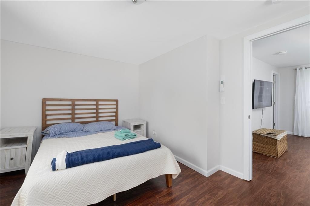 Building Photo - 66 Knowlesway, Upper unit