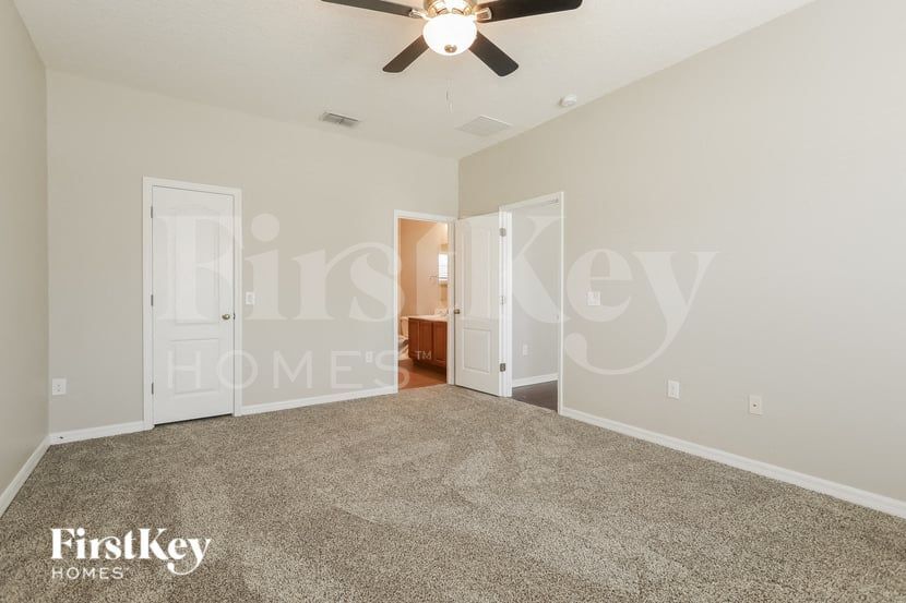 Building Photo - 6 Llobell Pl