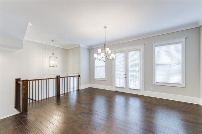 Building Photo - 4304 Walsh Dr
