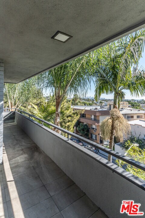 Building Photo - 8401 Fountain Ave