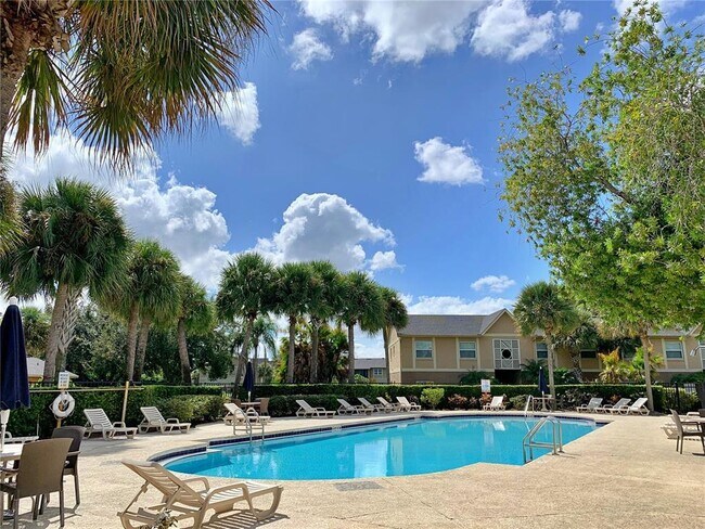 Building Photo - 9800 Turf Way