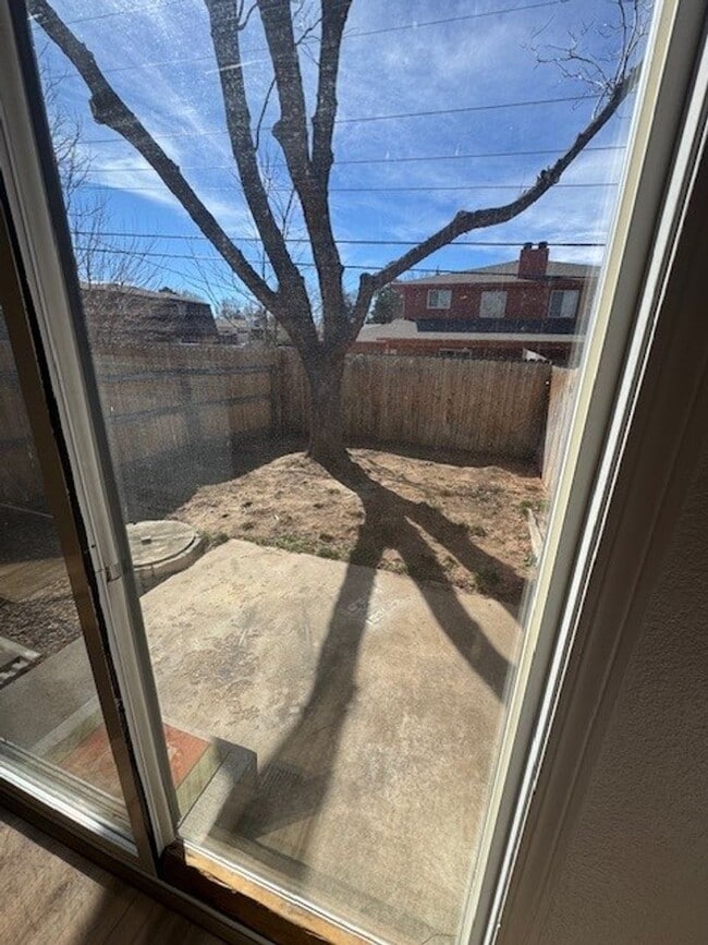 Building Photo - Stone Creek Condos- 3 Bedroom