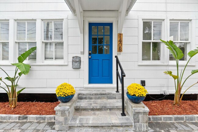 Building Photo - 140B M L King Ave