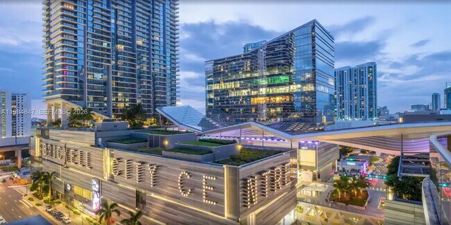 Building Photo - 801 S Miami Ave