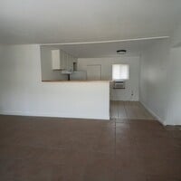 Building Photo - 215 Clifford Ave