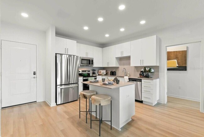 Building Photo - 1310 Ridge View Dr