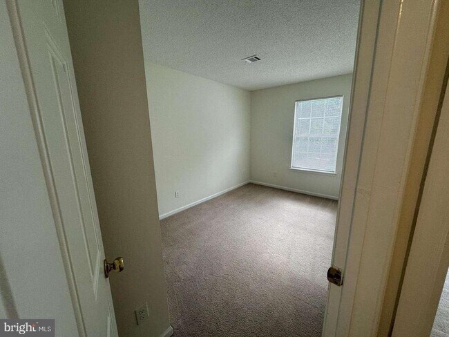 Building Photo - 12103 Greenwood Ct