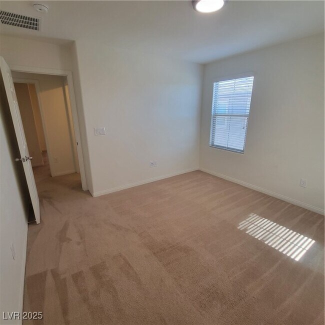 Building Photo - 1836 Pinsky Ln