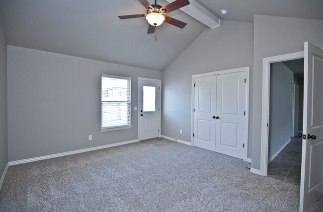 Building Photo - ***240-B Commercial***