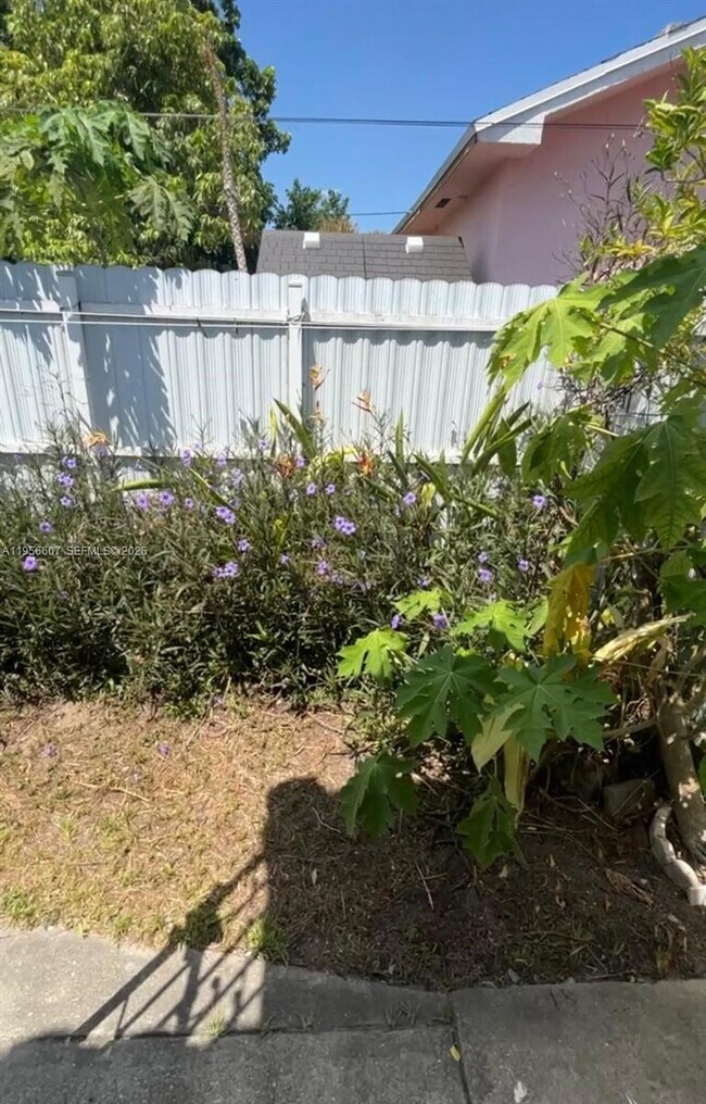 Building Photo - 3667 NW 5th St