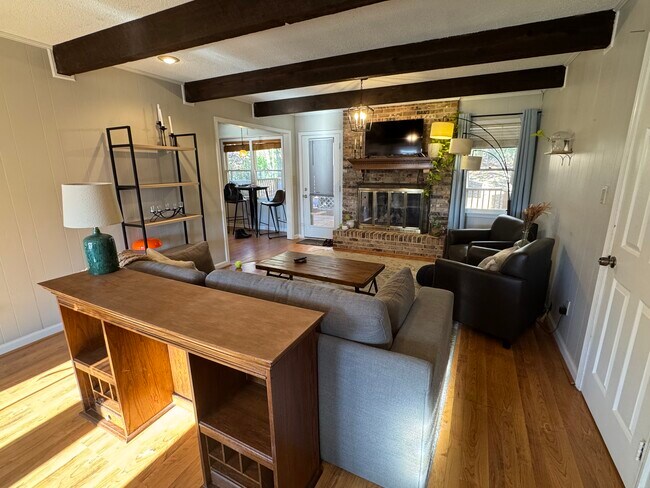 Building Photo - 409 Crosscreek Cir