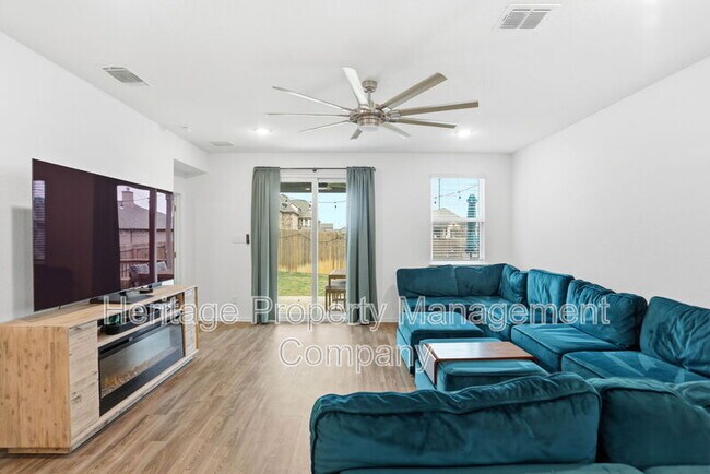 Building Photo - 13250 Hagerd Lp