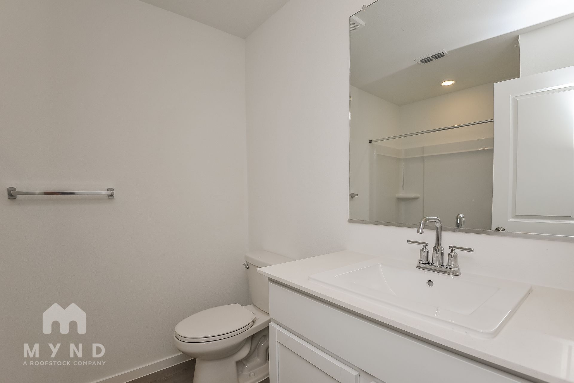 Building Photo - 2708 Mistwood Dr