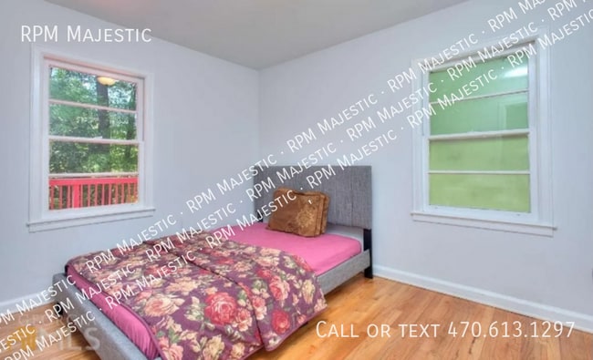 Building Photo - 2118 Rosser Terrace