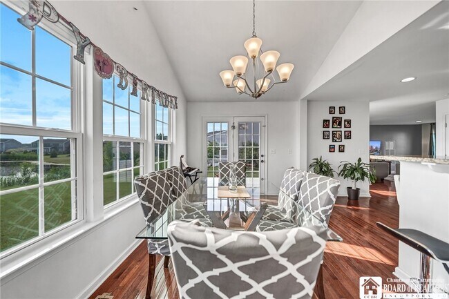 Building Photo - 27 Middlebury Ln