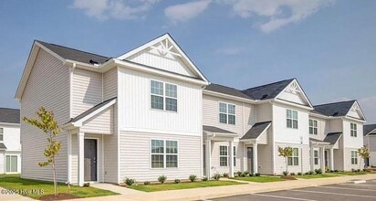Building Photo - 4117 Laurel Rdg Dr