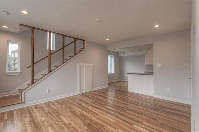 Building Photo - 1822 25th St