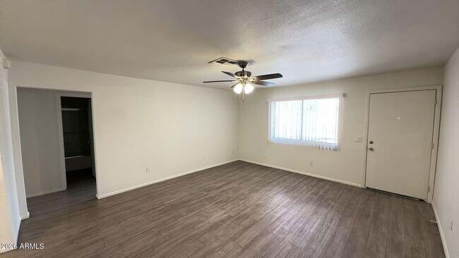 Building Photo - 4418 N 53rd Ln