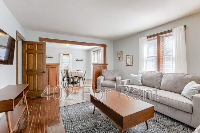 Building Photo - 4806 Charles St