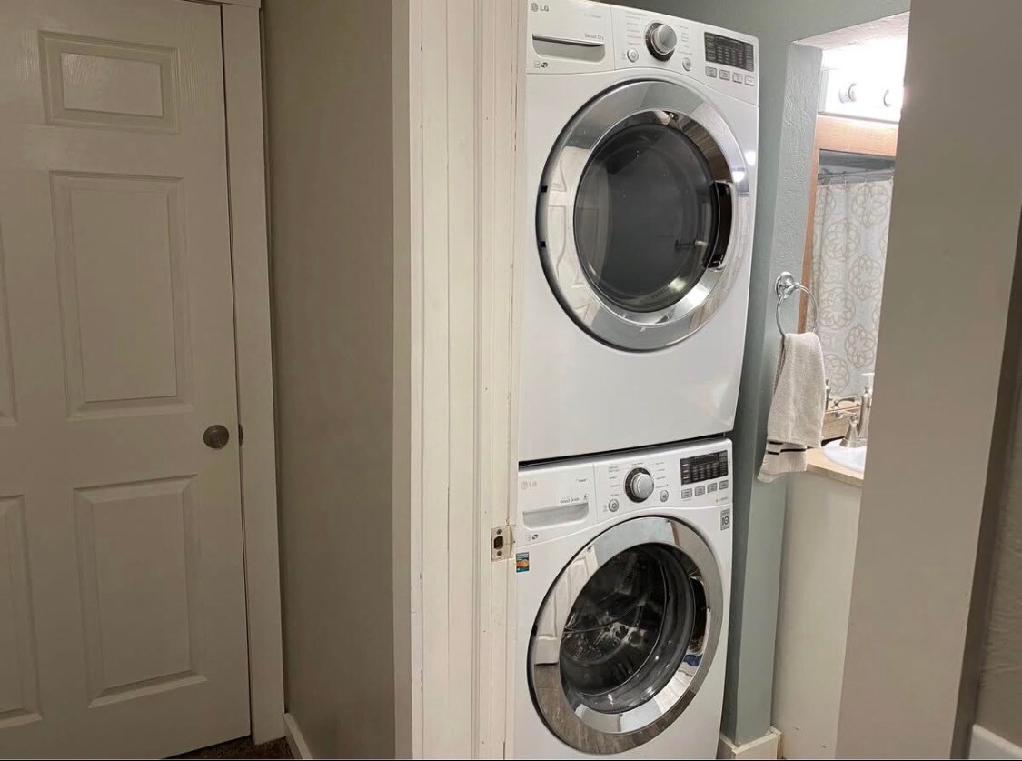 Building Photo - 4775 Home Run Aly