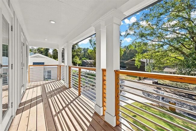 Building Photo - Spacious 4BR/4BA Home in Prime College Park Location